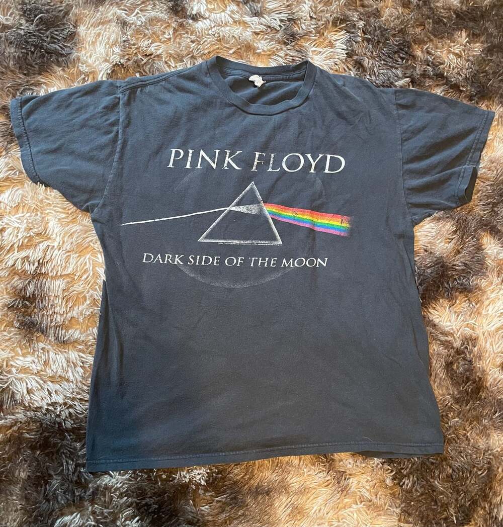 Pink Floyd Dark Side of the Moon T-Shirt woman size medium, fits a little small
